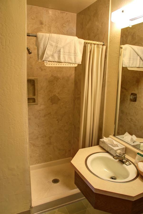 Crescent Beach Motel Кресент-Сити Номер фото