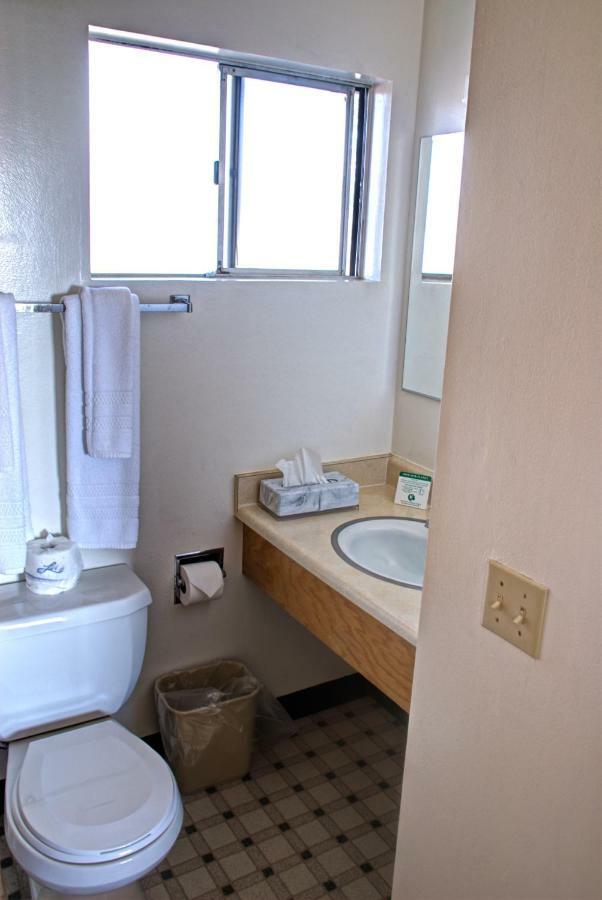 Crescent Beach Motel Кресент-Сити Номер фото