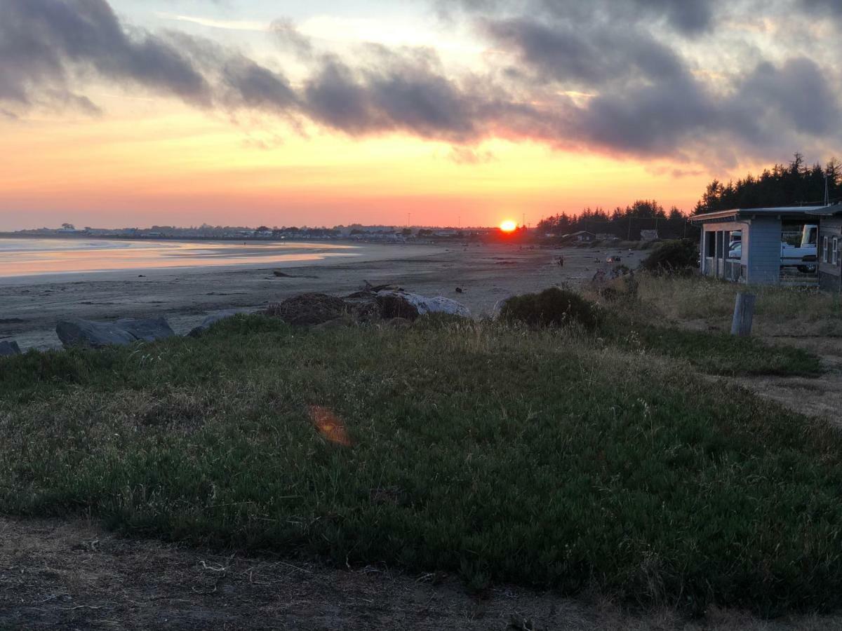 Crescent Beach Motel Кресент-Сити Экстерьер фото